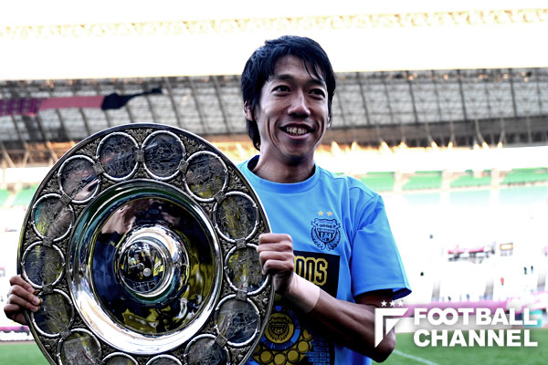 40歳中村憲剛が今季限りでの現役引退を発表。川崎フロンターレ一筋のキャリアに幕